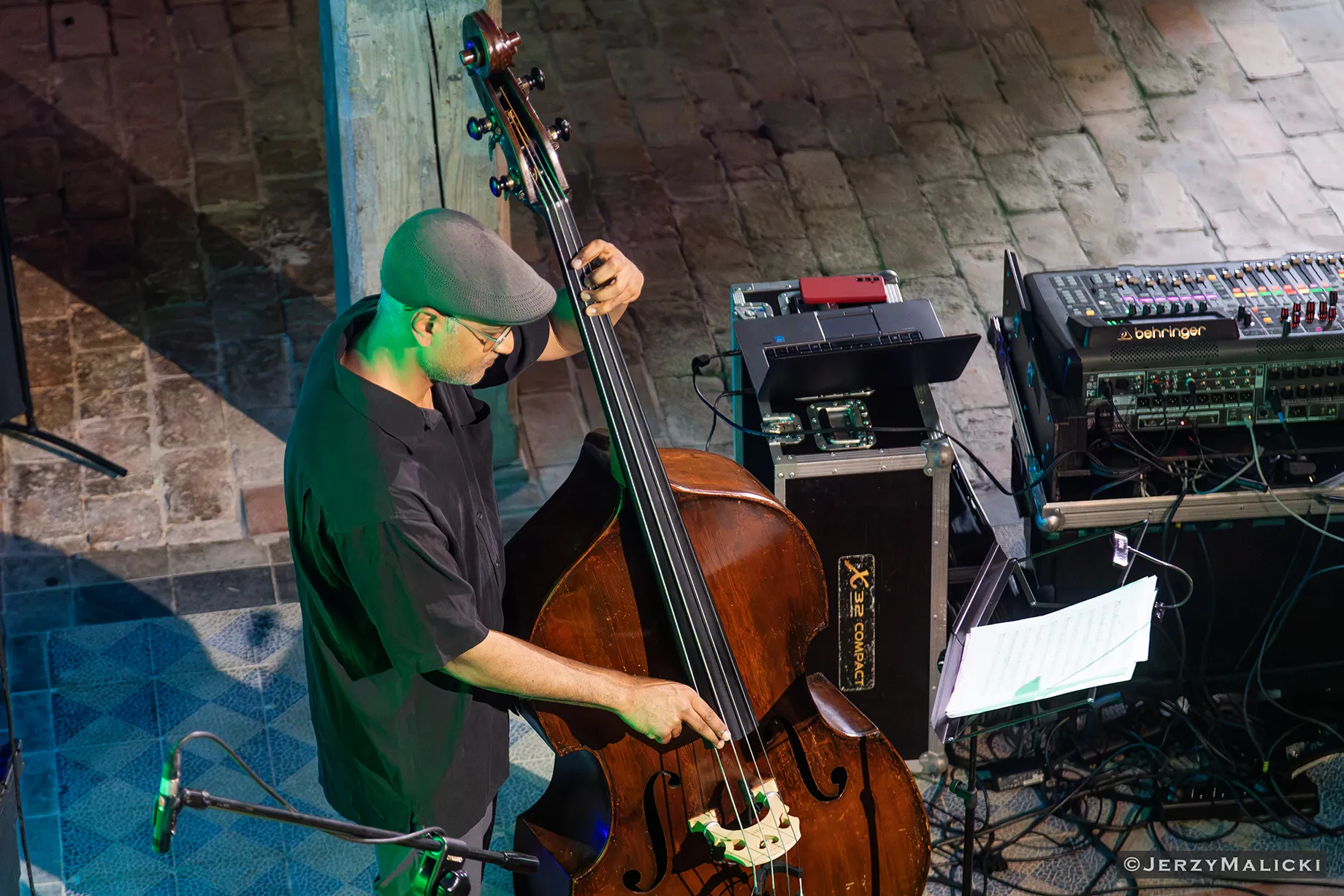 Koncert - Dominick Spolitino trio (NEW YORK) feat. Ranjit Prasad - bass / Greg Fundis - drums 18:39