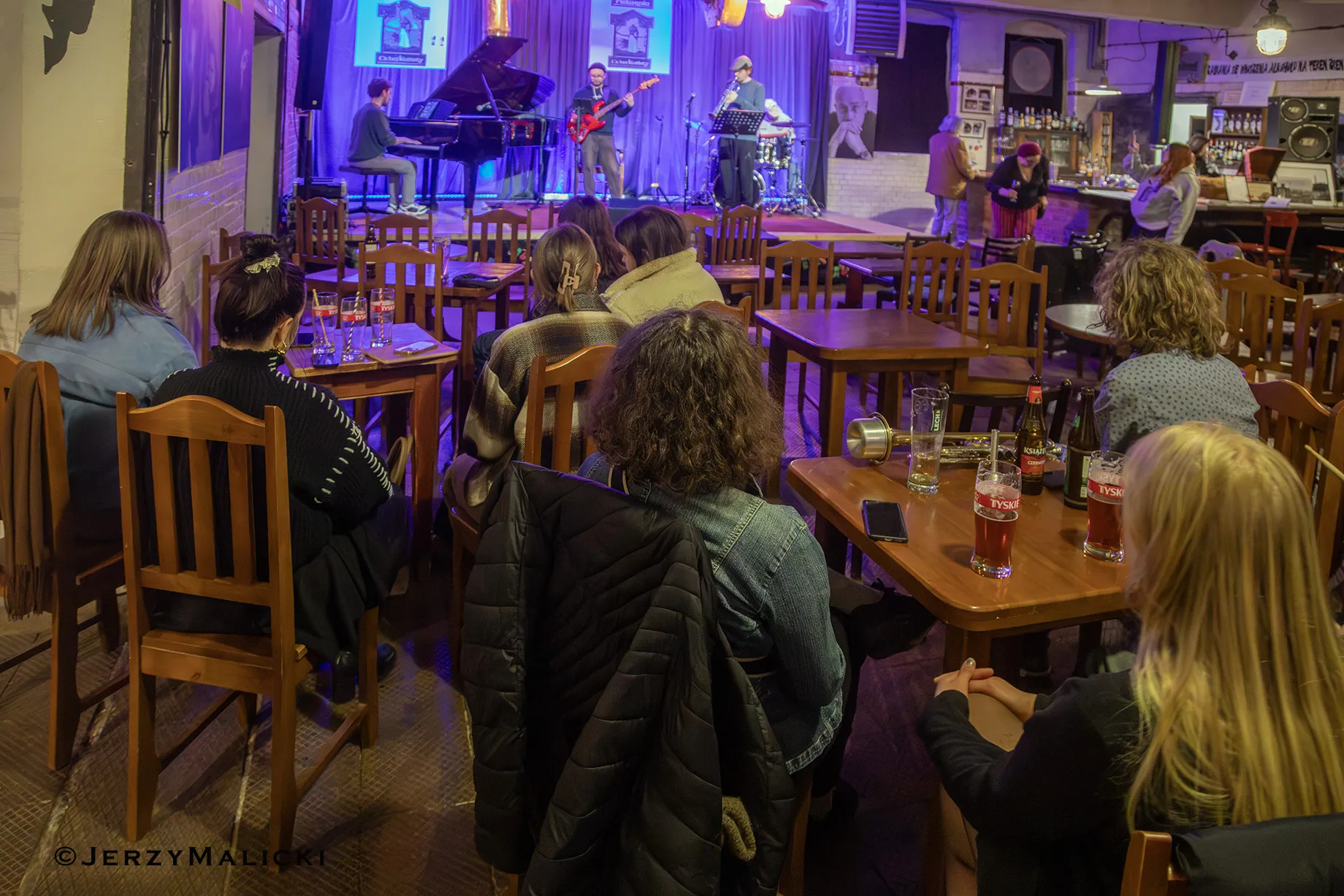 Jazz jam session 23:00