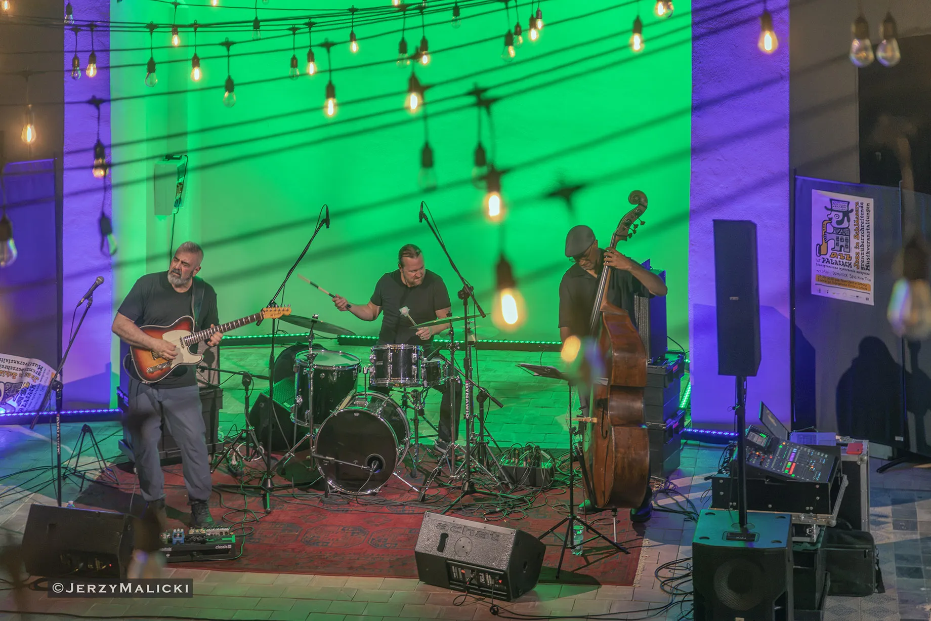 Koncert - Dominick Spolitino trio (NEW YORK) feat. Ranjit Prasad - bass / Greg Fundis - drums 18:37